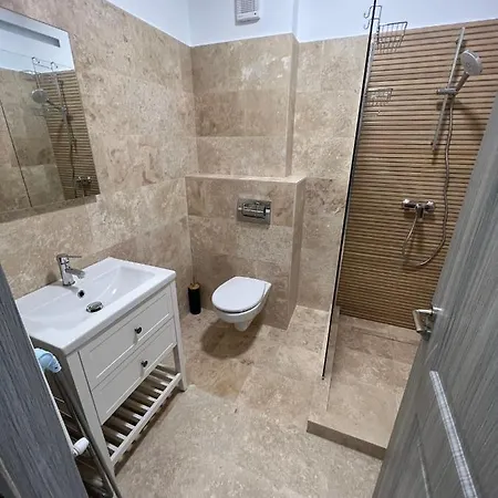 Promenada Sea View Apartment