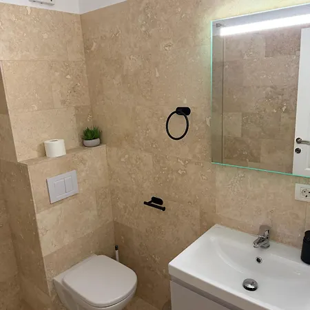 Promenada Sea View Apartment *